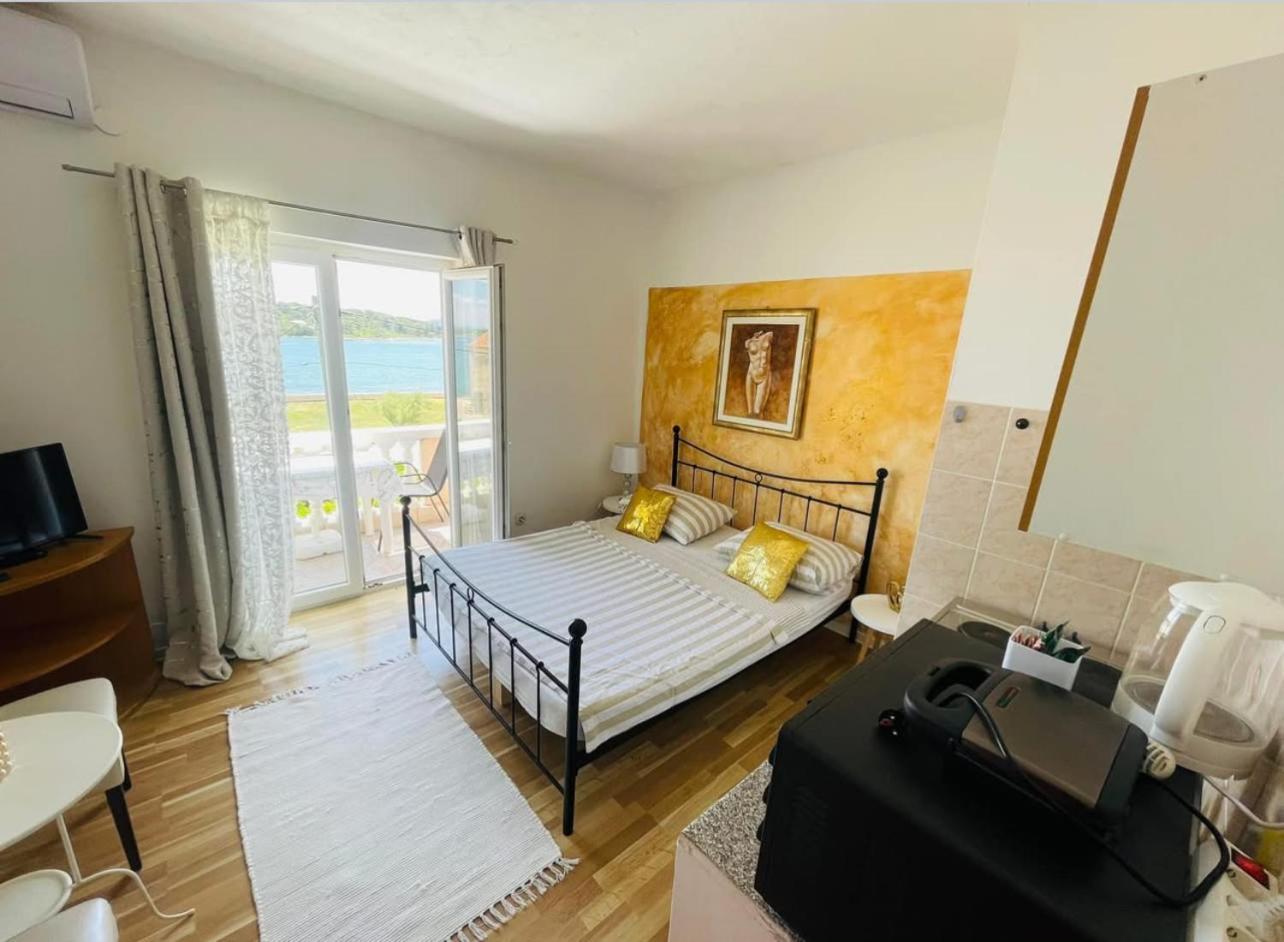 Apartments Esperanza Pašman Zewnętrze zdjęcie